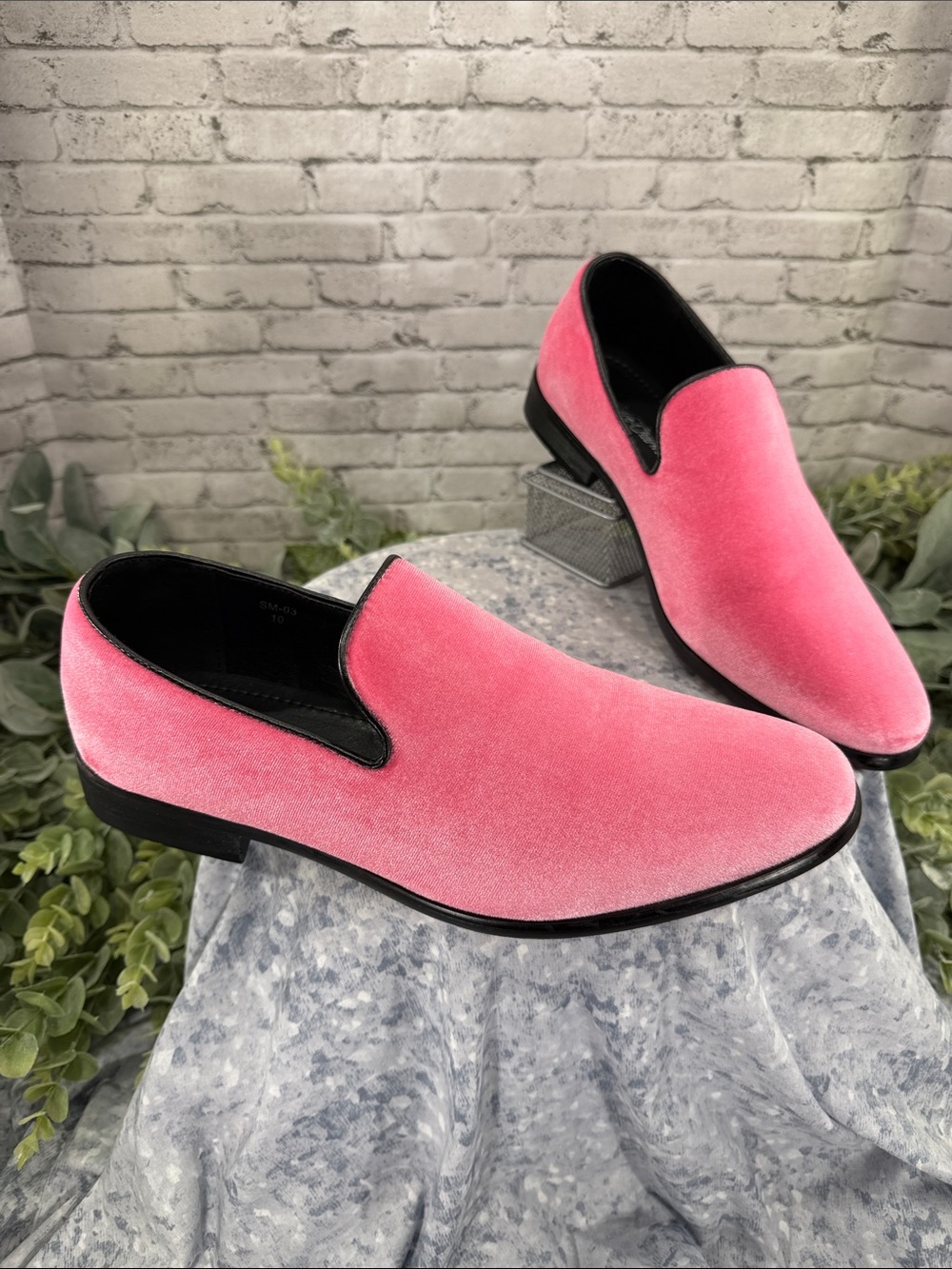 METRO CHARM - Pink Velvet Classic Fashion Dress Loafer - Mens 10M 🩷 VGUC